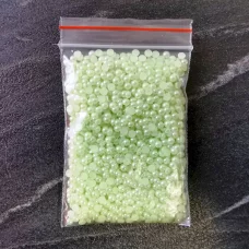 Бульонки зеленые 2 мм для слайма в упаковке 10 гр
